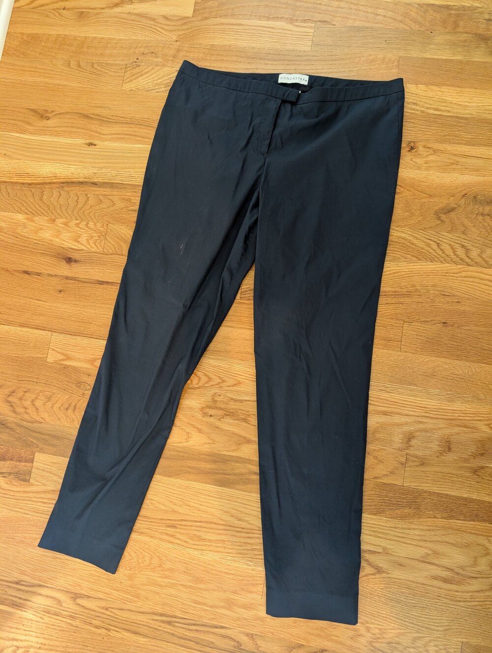 Doncaster Lightweight Straight Leg Pants Womens Size 12 Navy - Picture 2 of 3
